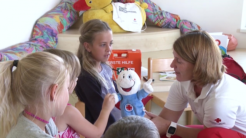 Rot Kreuz Maskottchen ROKO ist unterwegs | SW 27-2018 | OBERÖSTERREICH | TV1
